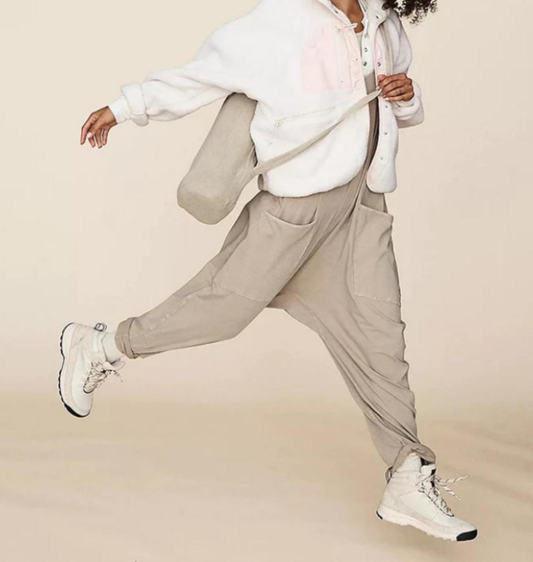 Lockerer, ärmelloser Damen-Jumpsuit mit Spaghettiträgern, Reißverschluss und Taschen – langer Stretch-Overall